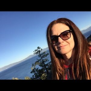 Meet your Posher, Michele